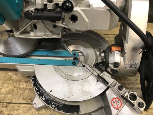 きまりました makita マキタ LS0613FL 165mm スライド丸のこ きまりました makita マキタ LS0613FL 165mm スライド丸のこ
