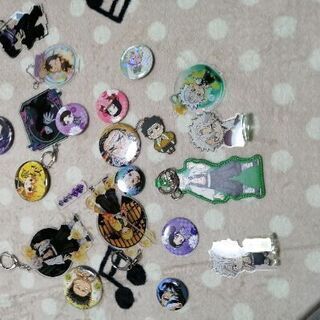 鬼滅の刃全巻&おまけ5冊&バッチ等グッズ色々