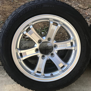 値下げしました❗️200系ハイエース　キャラバンなどに　ウェッズ　キラー　weds KEELER 4本セット　215 60 R17　