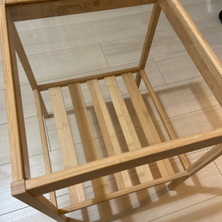 IKEA ベッドサイドテーブル