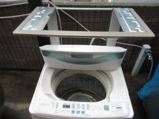 世田谷区近辺配送可能（直接引取の場合：5000円）　正常作動品　2010年製　室内使用品　日本製　洗濯機・衣類乾燥機（三洋）　乾燥機専用ユニット付全自動洗濯機 ASW-800SB(W) 　ホワイト　洗濯容量8ｋｇ（毛布洗い：４．５ｋｇまで、布団洗い：１．８ｋｇまで）簡易乾燥機能付洗濯機 衣類乾燥機　専用ユニット台　（直付けタイプ） KA-SDS-12
