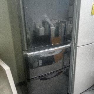 取引者決定持ち帰り特化 335 L 冷蔵庫 三菱 2013年製です 別館に置いてます