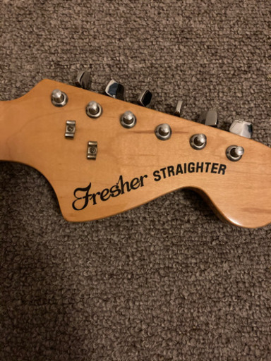Fresher straighter エレキギター