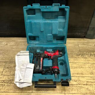 きまりました マキタ 高圧フロアタッカ AT450HA 工具 中古
