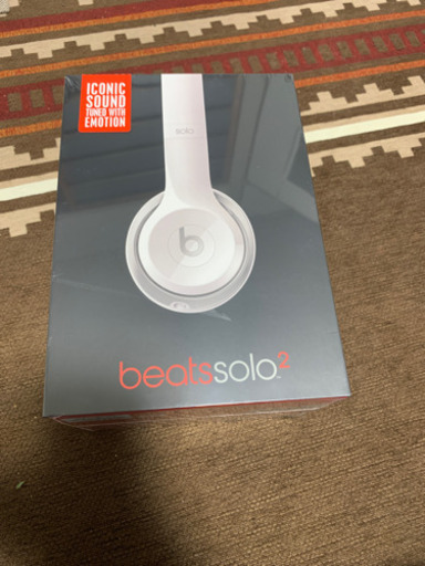 beatsのヘッドホン 6800円