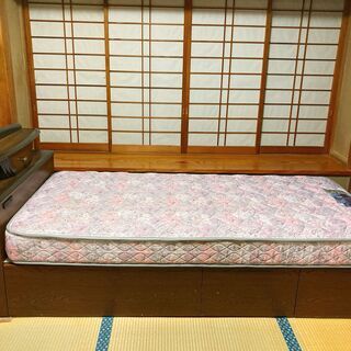 【無料】収納・マットレス付きベッド