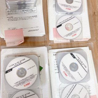 【取引終了】公務員試験対策セット(DVD付き) TAC 過去問　市役所地方上級　国立大学法人