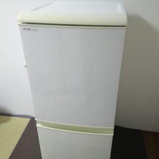 無料で 冷蔵庫 シャープ SJ-T14R-W（137L）