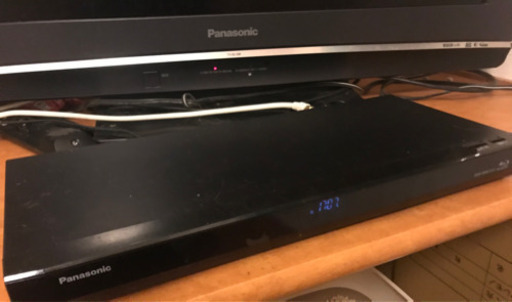 テレビ、ブルーレイレコーダー貰ってください！