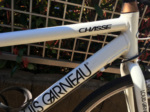 ★ルイガノ　クロスバイク　3×8speed　軽量アルミフレーム　ホワイト LOUIS GARNEAU LGS-CHASSE