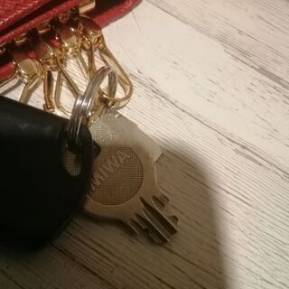 自宅の鍵が鍵穴の中で折れてしまいました