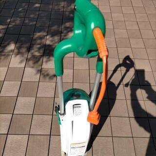 電動 芝刈り機 草刈機 2台 ほぼ新品！ これから伸びる季節です！