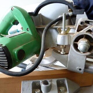 自社配送は札幌市内限定】HITACHI/日立工機 216mm 卓上スライド丸の