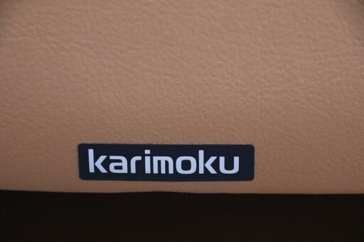 人気のkarimoku(カリモク家具)より本革を使用したZT7103 3人掛けソファーです！ハイバックタイプのゆったりとしたシートの3Pソファ。上品なデザインのレザートリプルソファーです♪