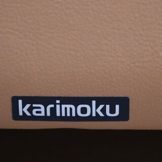 人気のkarimoku(カリモク家具)より本革を使用したZT7103 3人掛けソファーです！ハイバックタイプのゆったりとしたシートの3Pソファ。上品なデザインのレザートリプルソファーです♪