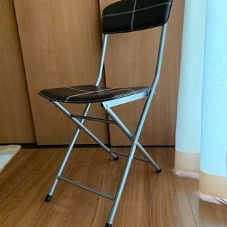 ニトリ 折りたたみ式椅子