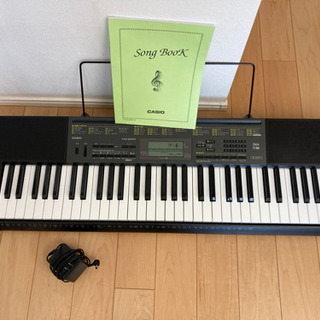 カシオ　電子ピアノ　CTK2200