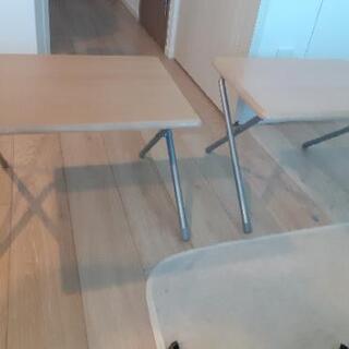 ニトリ　折り畳みテーブル　二個セット