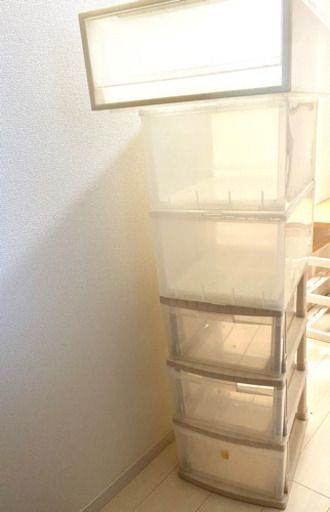 収納ケースと三段引き出し衣類収納ケース