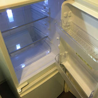 決定しました！【美品】SHARP 冷蔵庫【使用期間半年】【説明書付】 決定しました！【美品】SHARP 冷蔵庫【使用期間半年】【説明書付】