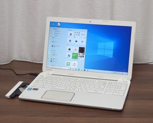 東芝 DynaBook T554/45KW
