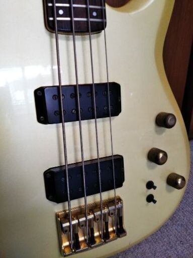 Ibanez RB モデル