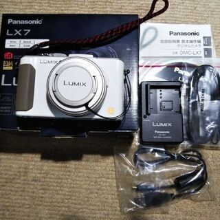 Panasonic LUMIX DMC-LX7-W　＊＊新同品＊＊