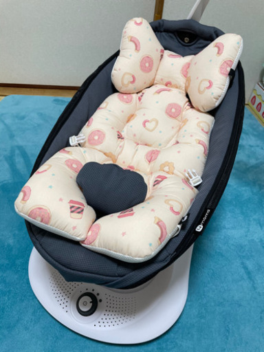 電動バウンサー 4moms rockaroo