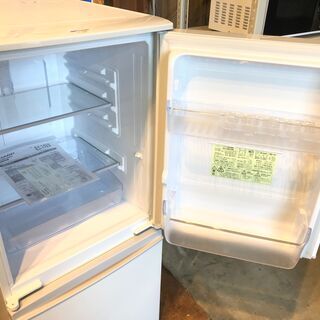 【動作保証60日間あり】SHARP 2019年 SJ-14E6 137L 2ドア冷凍冷蔵庫 【管理KRR272】 動作保証60日間あり】SHARP 2019年 SJ-14E6 137L 2ドア冷凍冷蔵庫