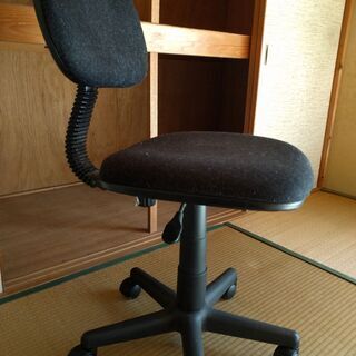 事務用いすを0円で提供します。上京区まで取りに来られる方優先