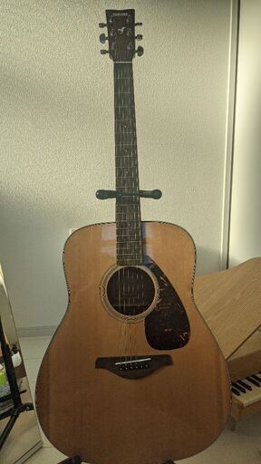 ギター　YAMAHA FG700S