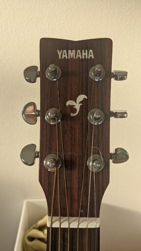 ギター　YAMAHA FG700S