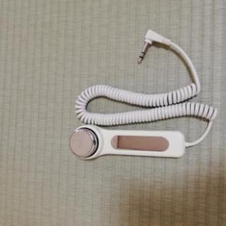 3月24日お昼までの掲載です。最終値下げです！リフトアップできる美顔器です。