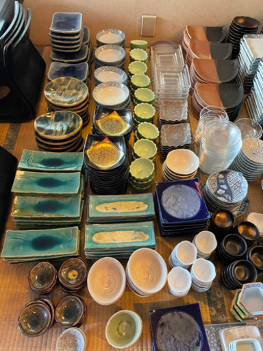 えー‼️本格料亭の高級皿や器‼️約1000枚‼️お店開く方はオススメ‼️
