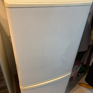 【ネット決済】一人暮らし用冷蔵庫（SHARP）＆7kg洗濯機（T...