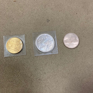 天皇陛下御即位60年記念硬貨