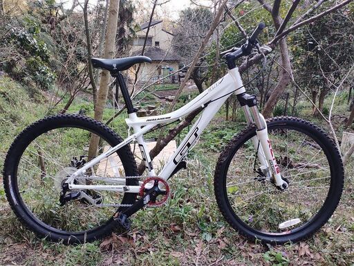 GT　アバランチェ3.0　26インチ　サイズS（M相当）未使用ですが、シングル化してあります（要調整）（オリジナルパーツ有）