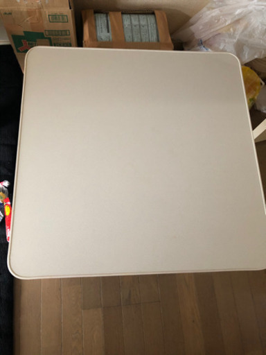 カジュアルこたつ　新品近い　(コードあり)