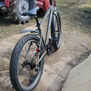 ２６インチ自転車、極太タイヤ