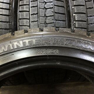 DUNLOP WINTER MAXX WM01 225/45R18 18インチ スタッドレス 4本 バリ溝 マークXジオ オデッセイ レガシィB4等　(TF475) クレジットカード QR決済可能
