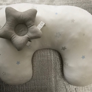 授乳クッション(赤ちゃん頭おき枕付き)