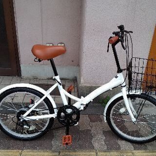 20吋 バスケット付き折り畳み自転車 外装6段/ホワイト