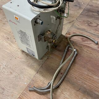 INAX 小型電気温水器　EHPN-F13N1　ゆプラス