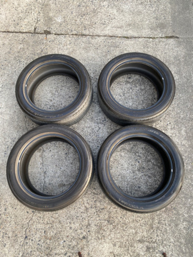 夏用タイヤ　YOKOHAMA 235/50R18 BluEarth RV-02