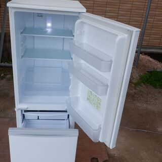 シャープ SJ-17E3-KW 167L 2016年製 - キッチン家電 シャープ SJ-17E3-KW 167L 2016年製 - キッチン家電