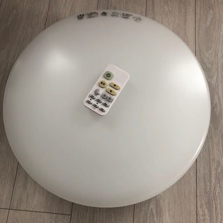 【お譲り先決まりました⠀】リモコン付き LEDシーリングライト 8畳用