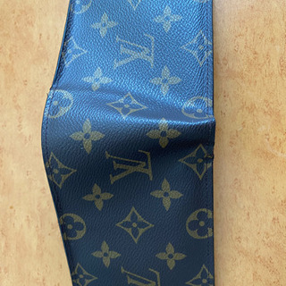 VUITTON2つ折り財布