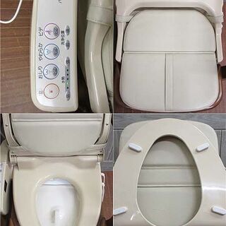 ss2253 中古】　TOTO　家具調　ポータブルトイレ　ウォシュレット付き 　EWR290　介護用トイレ　座面付き　ひじ掛け　ペーパーホルダー　温水洗浄 　トイレ関連　排泄関連　介護