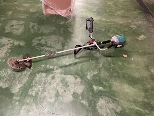 【在庫処分！】リョービ(RYOBI) 　充電式刈払機　草刈機　BK-4000　軽量チップソー　25.2V　697803A