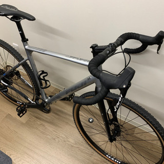 グラベルロード　FUJI JARI 1.3  2021 サイズ54